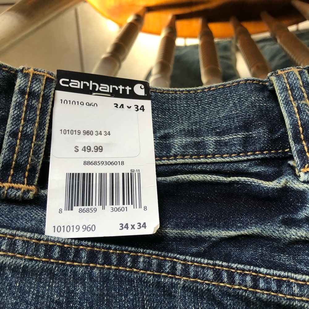 This is a brand new never worn pair of carhartt jeans